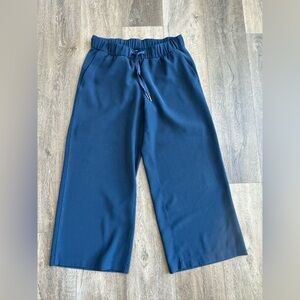 lululemon athletica wide leg pants
